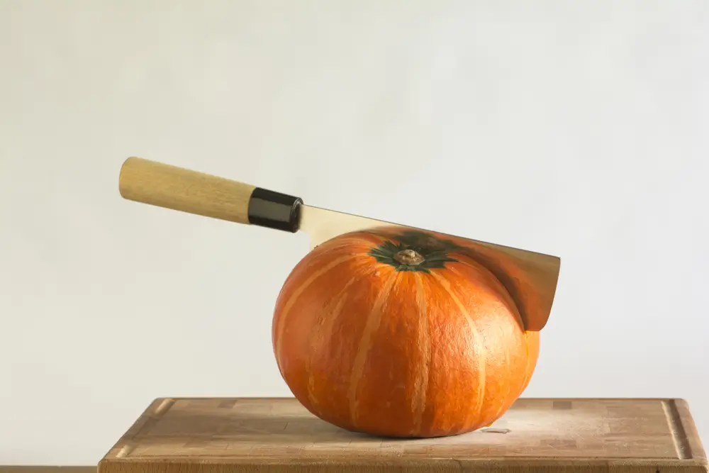 Vegetarians love this knife for quick and efficient cutting, dicing, and mincing of vegetables.